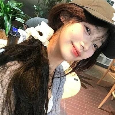 卖房子的女人 海报