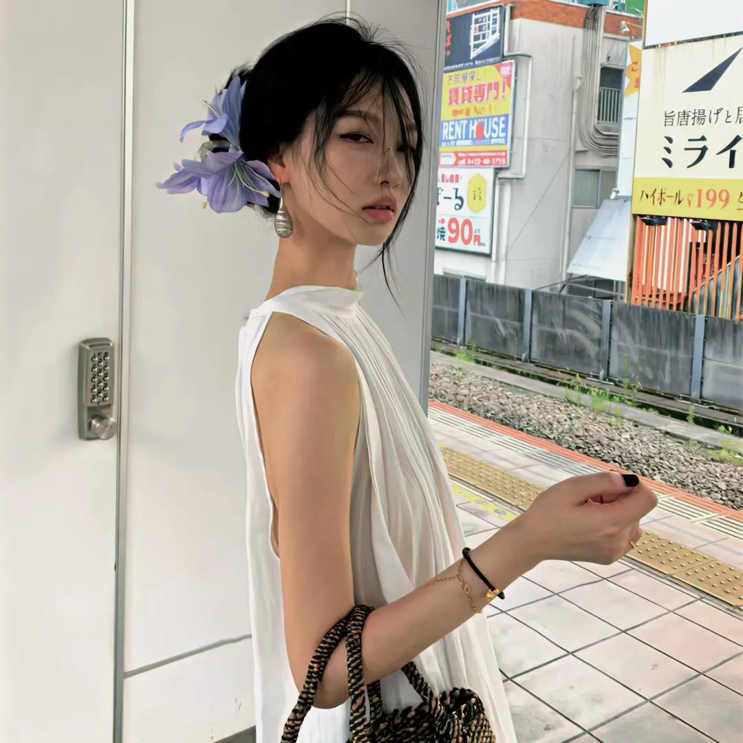 蜜丝炸弹 海报